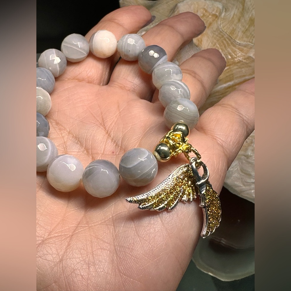 CHAMPAGNE AGATE BANDED + ANGEL WINGS STONES BRACELET Size 7” - Picture 6 of 9